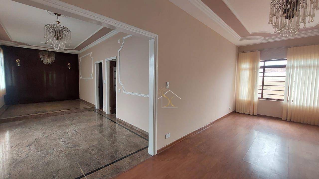 Casa para alugar com 3 quartos, 180m² - Foto 3