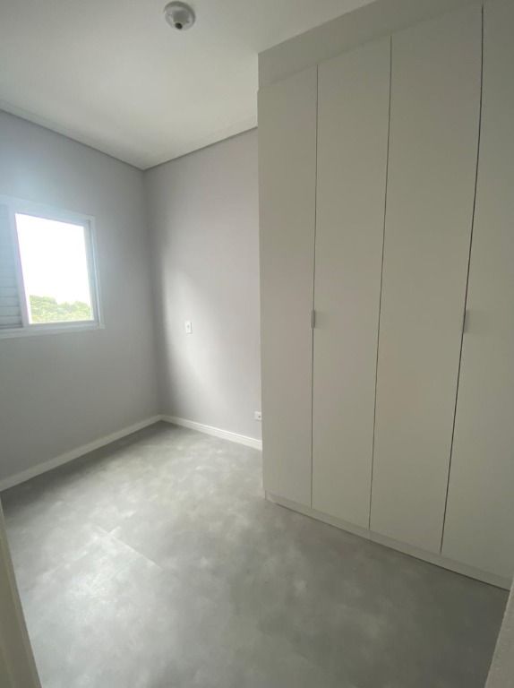 Apartamento à venda com 2 quartos, 76m² - Foto 10