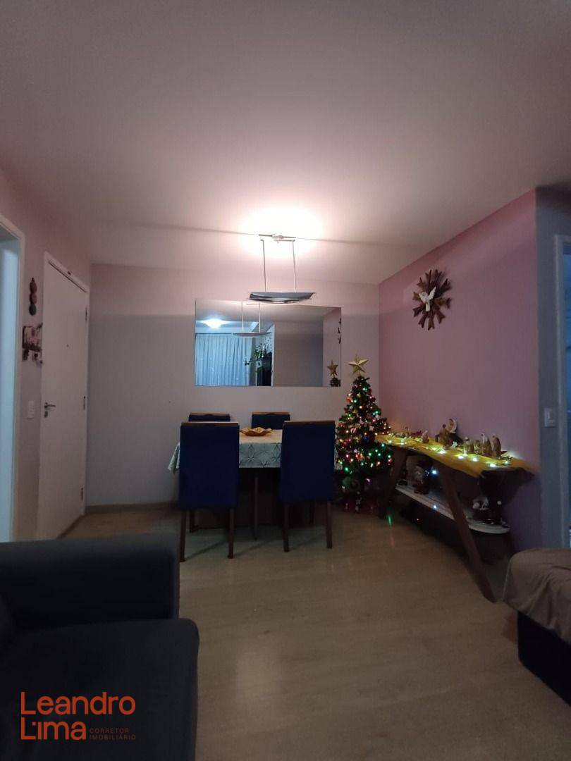 Apartamento à venda com 3 quartos, 61m² - Foto 2