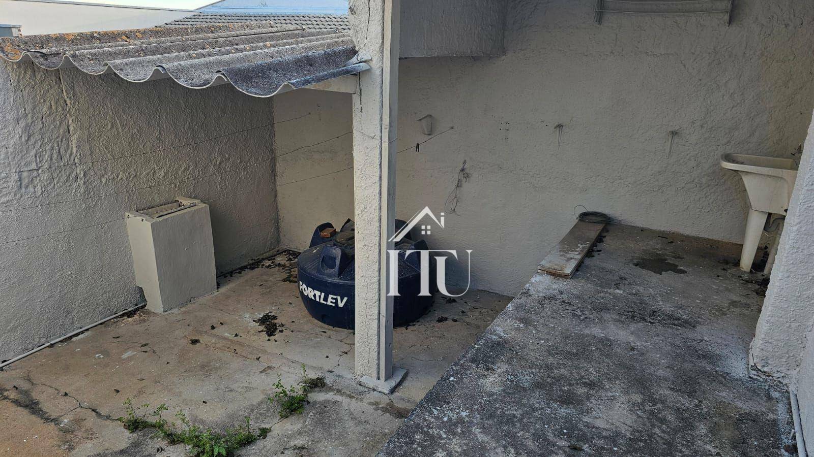 Casa para alugar com 3 quartos, 108m² - Foto 14