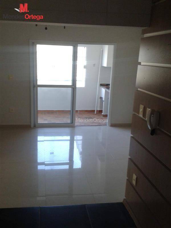 Apartamento para alugar com 2 quartos, 72m² - Foto 3