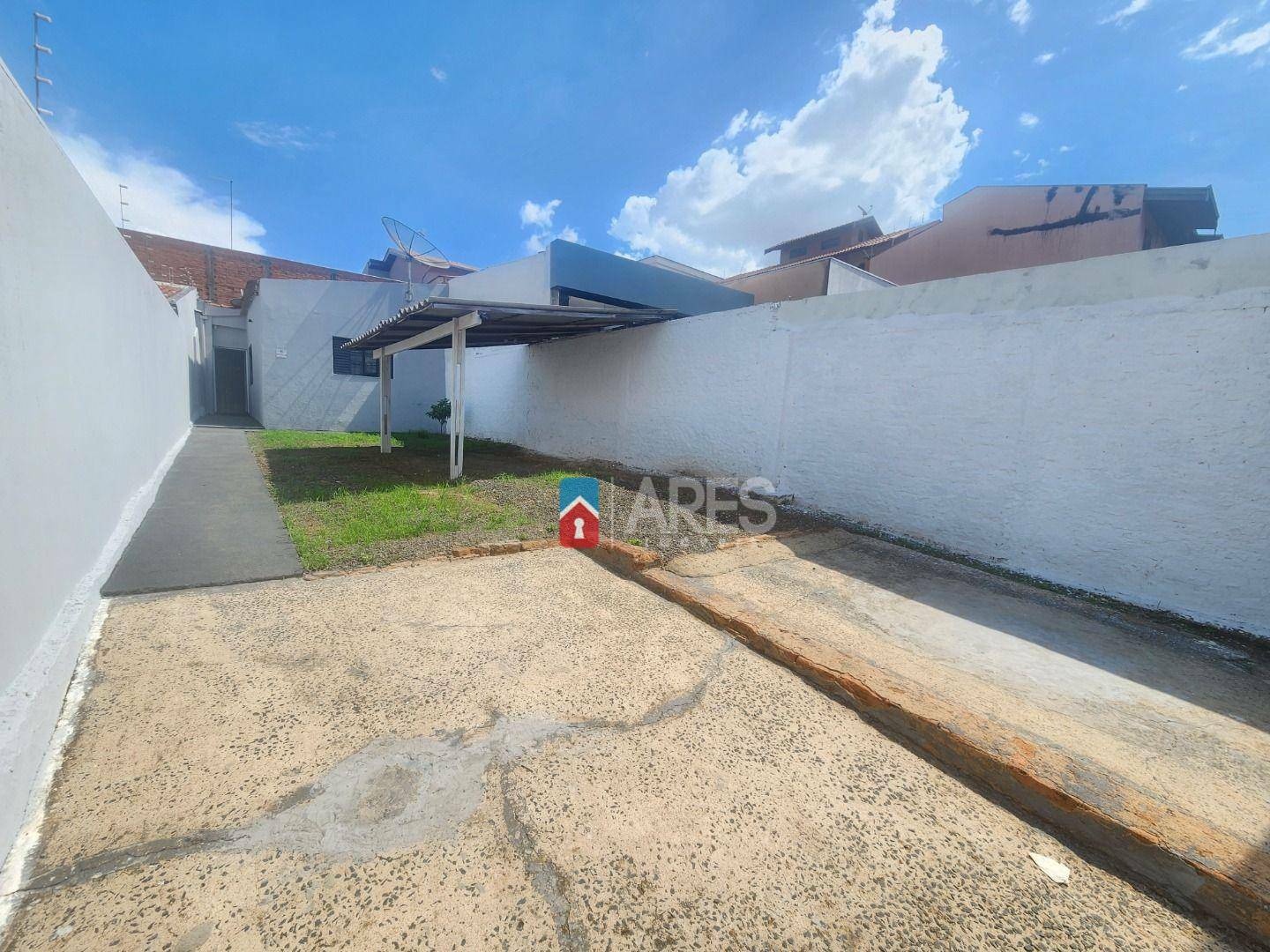 Casa para alugar com 1 quarto, 54m² - Foto 1