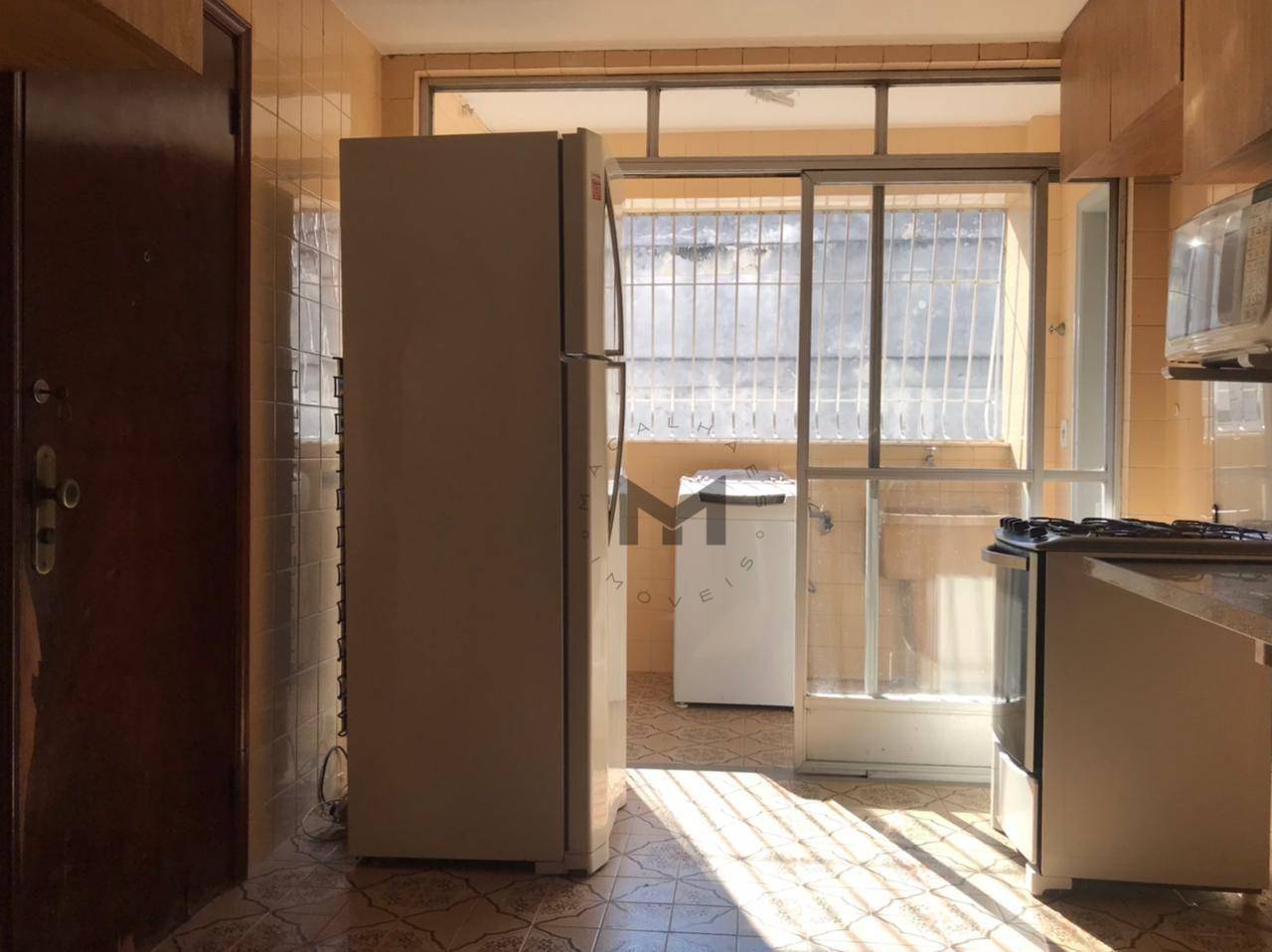 Apartamento à venda com 3 quartos, 145m² - Foto 17