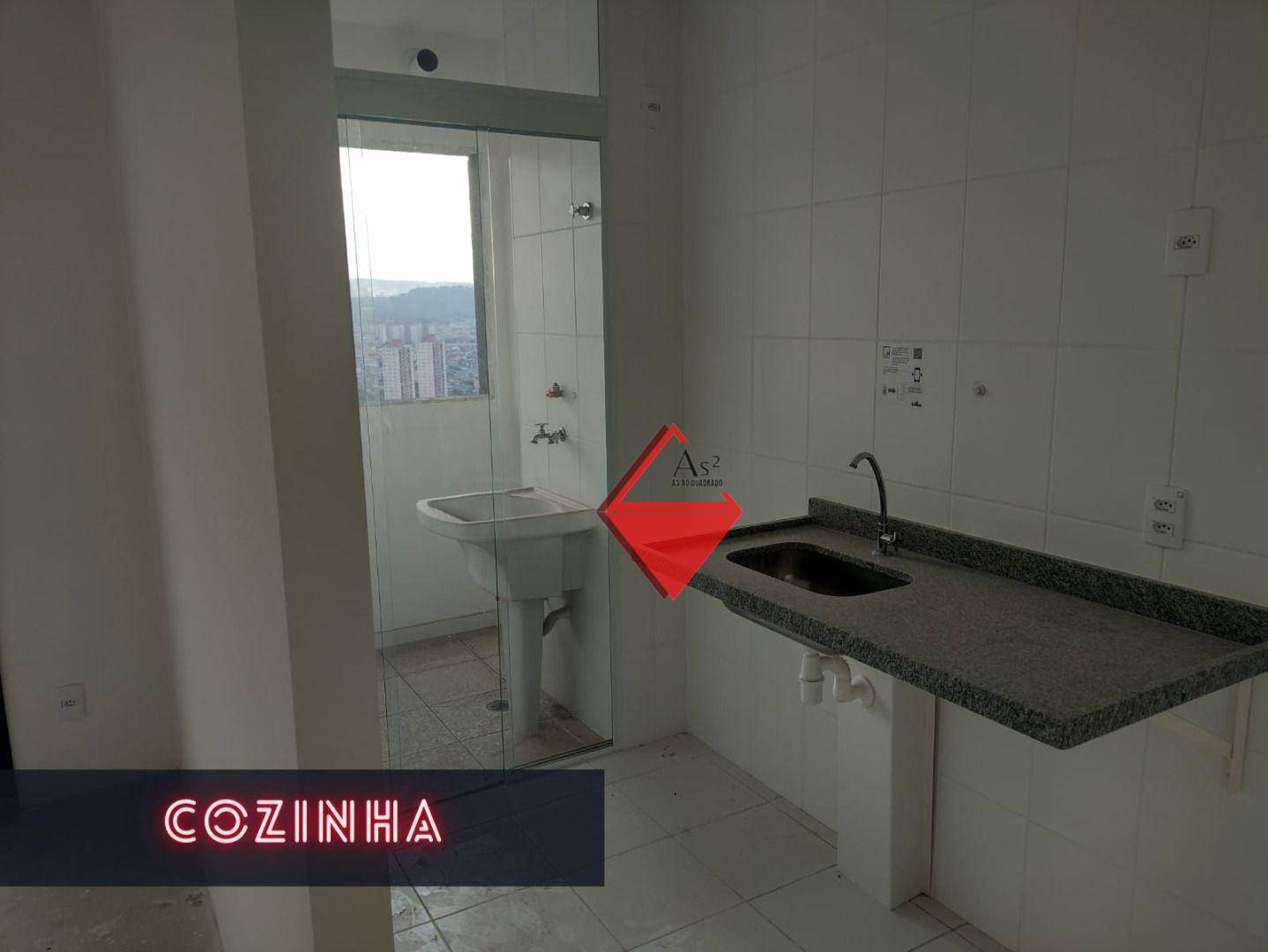 Apartamento à venda com 2 quartos, 42m² - Foto 2