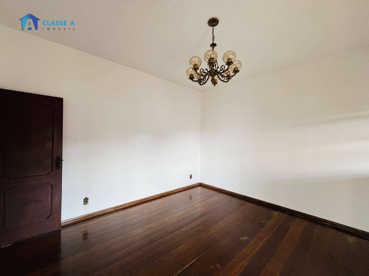 Casa à venda com 5 quartos, 360m² - Foto 15