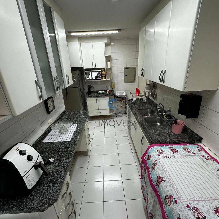 Apartamento à venda com 3 quartos, 93m² - Foto 22