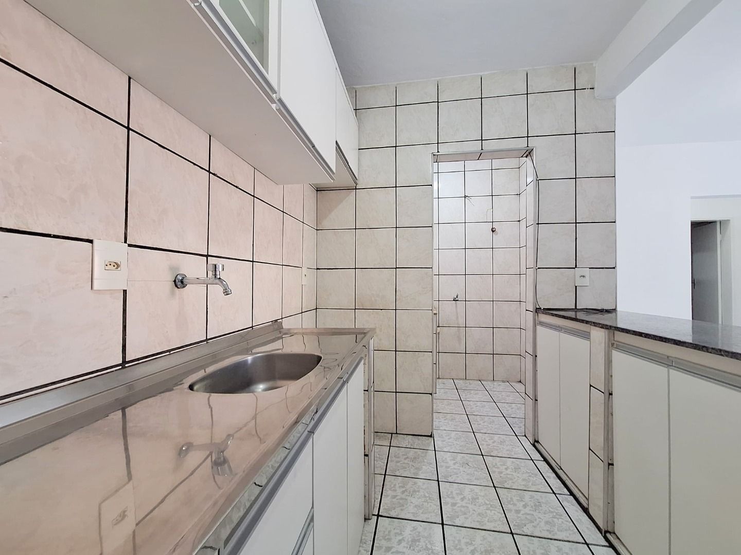 Apartamento para alugar com 2 quartos, 67m² - Foto 6