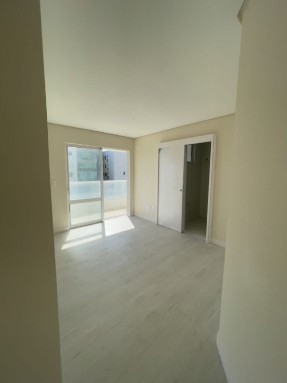 Apartamento à venda com 4 quartos, 157m² - Foto 34