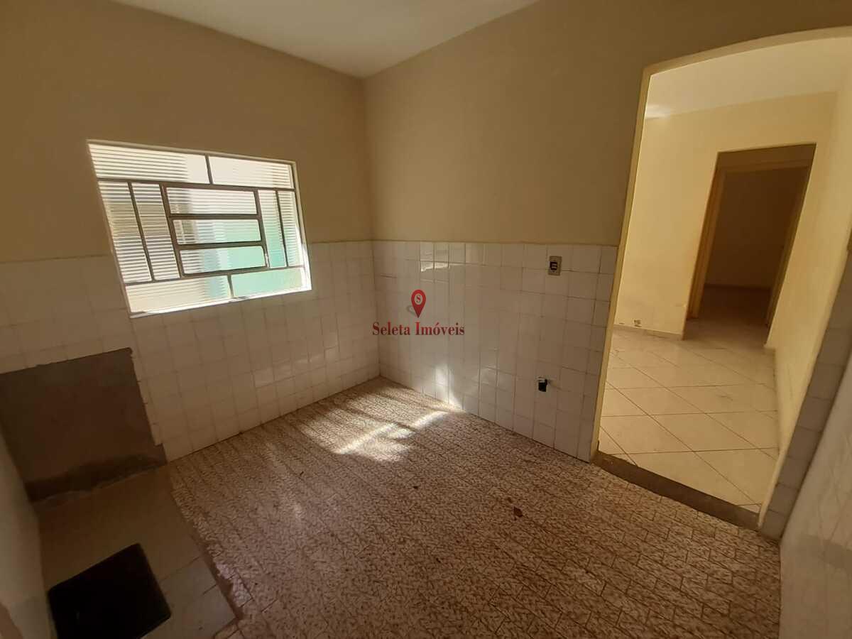 Casa à venda com 4 quartos, 372m² - Foto 31