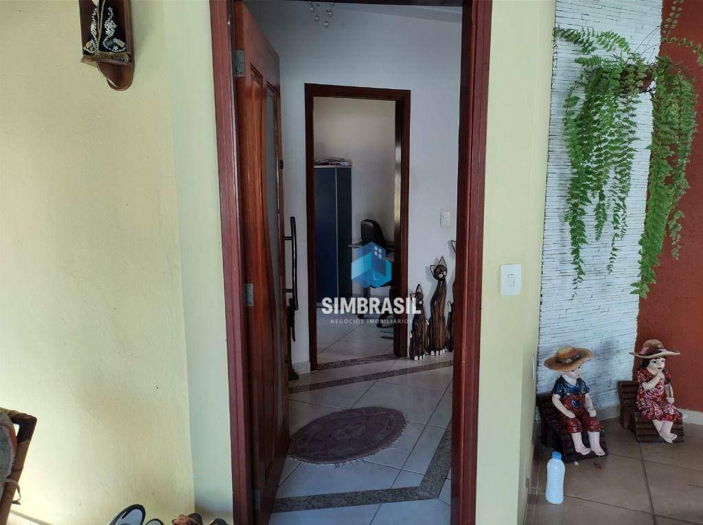 Casa à venda com 3 quartos, 194m² - Foto 7