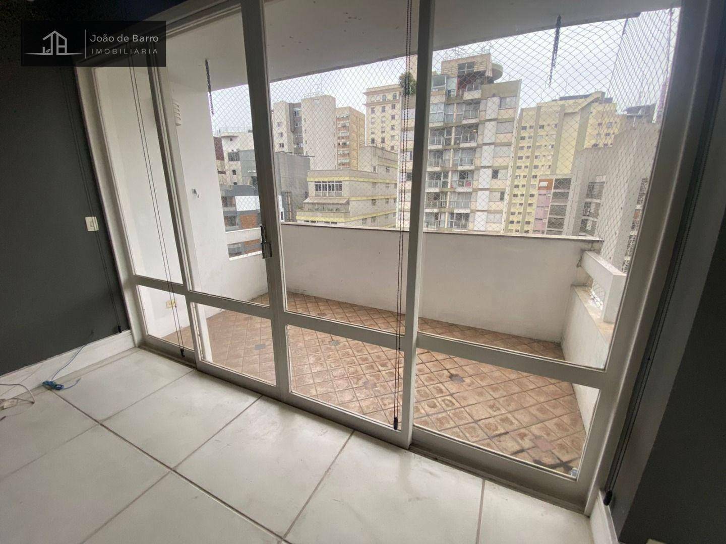 Apartamento à venda com 3 quartos, 205m² - Foto 2