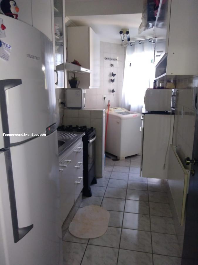 Apartamento à venda com 2 quartos, 60m² - Foto 10