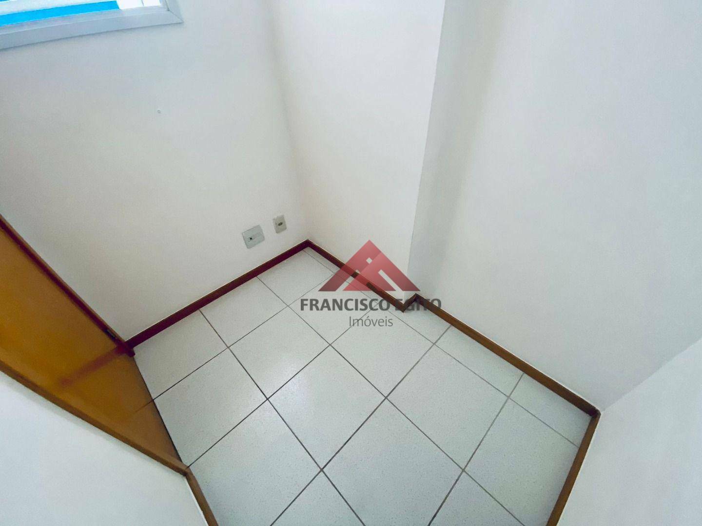 Apartamento à venda com 2 quartos, 70m² - Foto 17