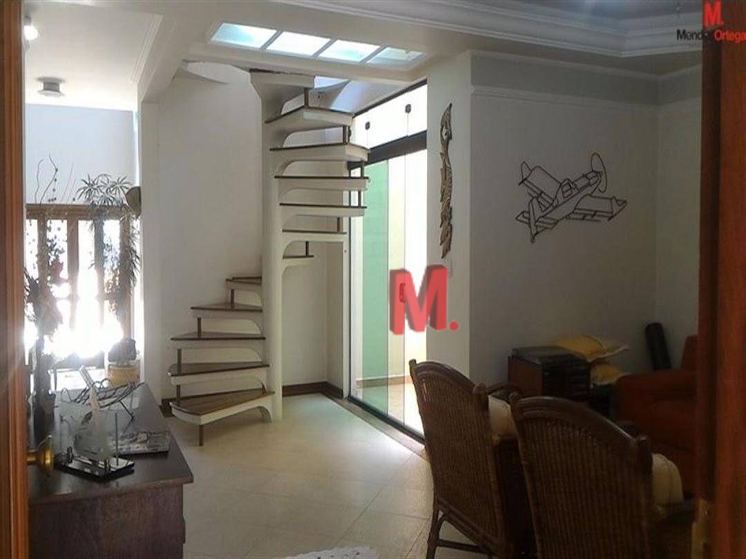 Casa à venda com 4 quartos, 368m² - Foto 11