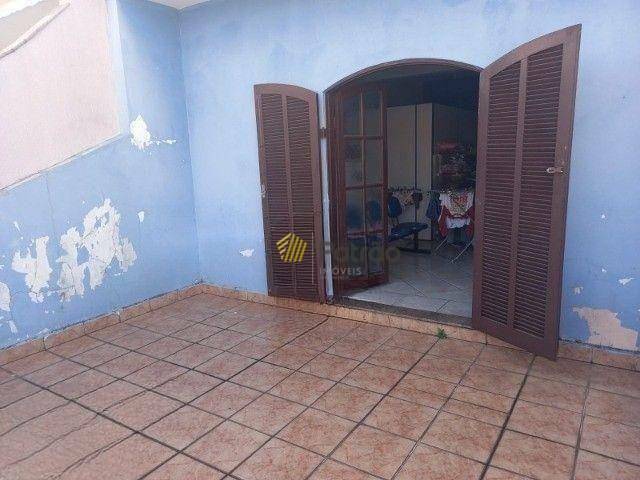 Sobrado à venda com 5 quartos, 125m² - Foto 2