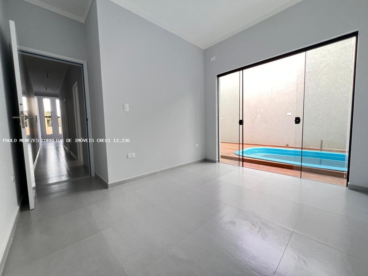 Casa à venda com 3 quartos, 180m² - Foto 10