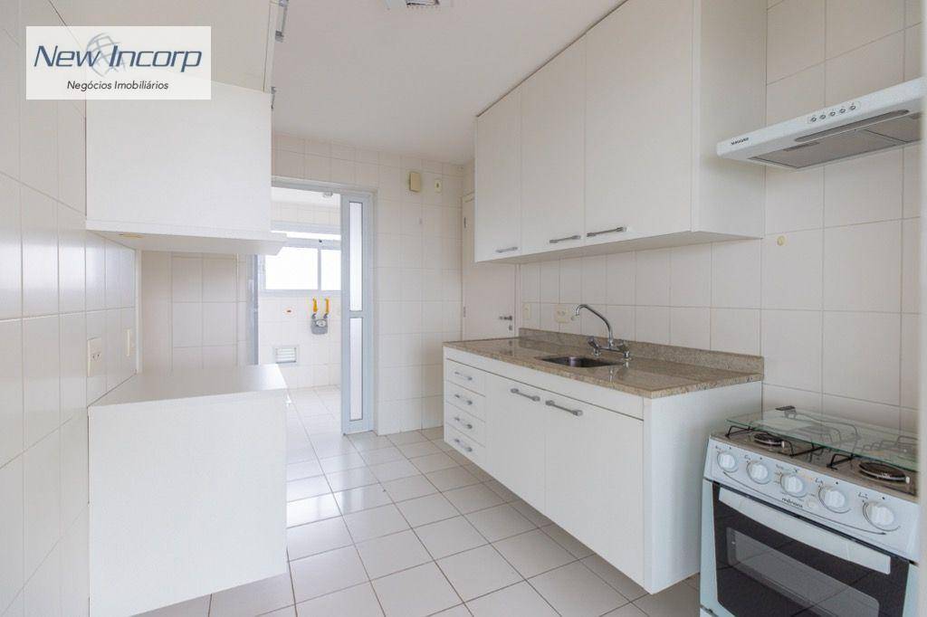 Apartamento à venda com 3 quartos, 227m² - Foto 11