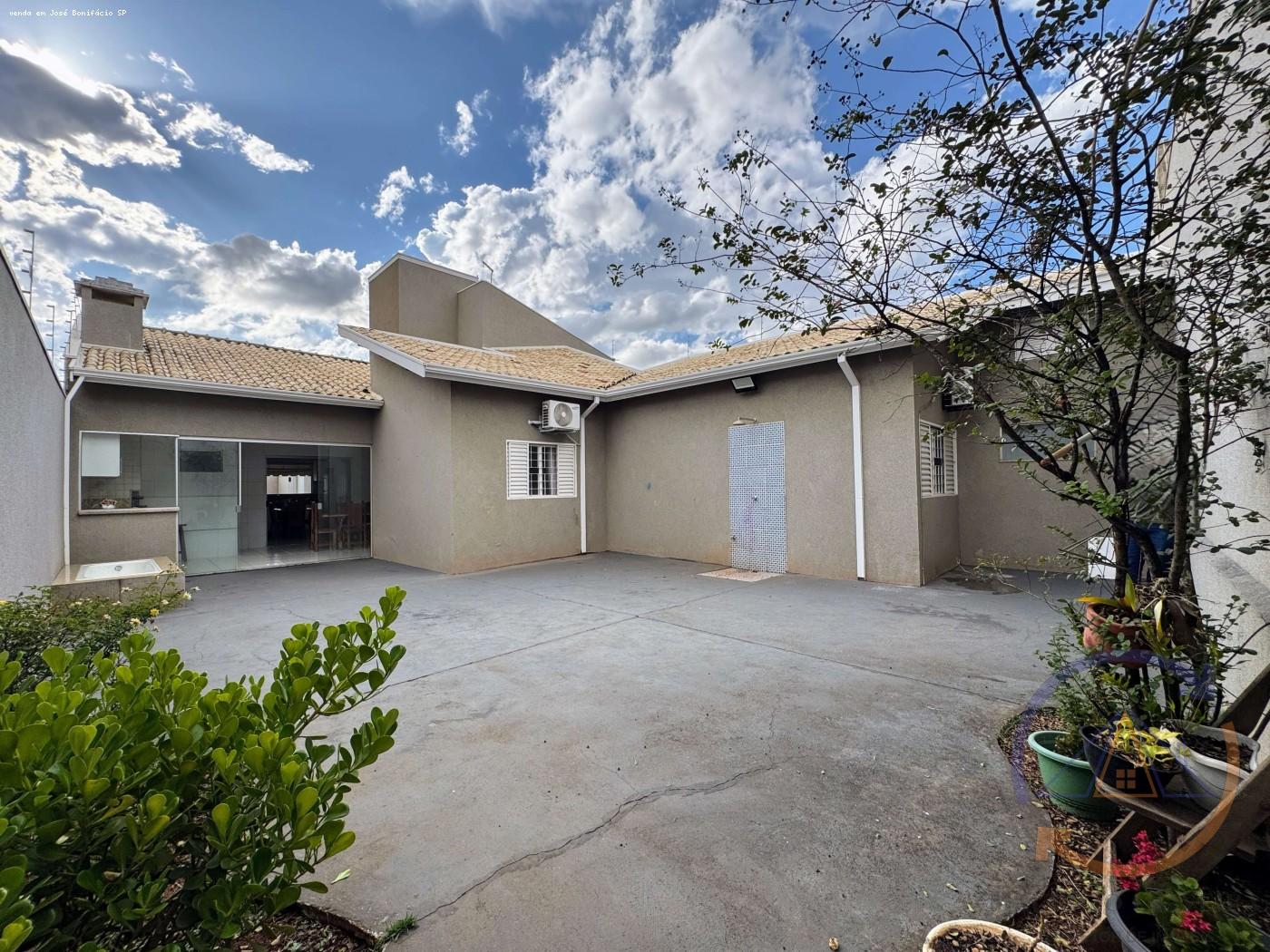 Casa à venda com 3 quartos, 312m² - Foto 12
