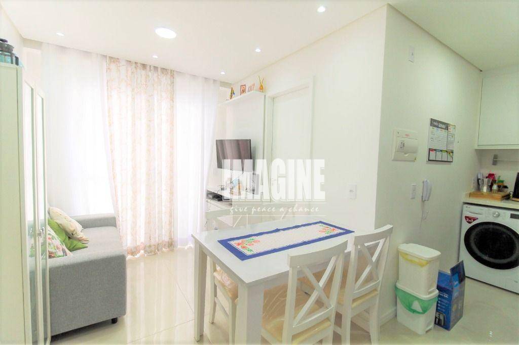 Apartamento à venda com 2 quartos, 38m² - Foto 1