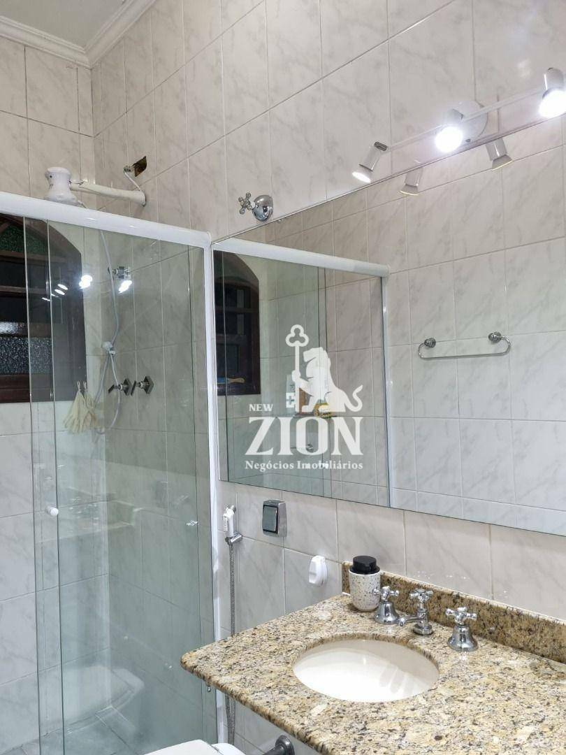 Casa à venda com 3 quartos, 210m² - Foto 25