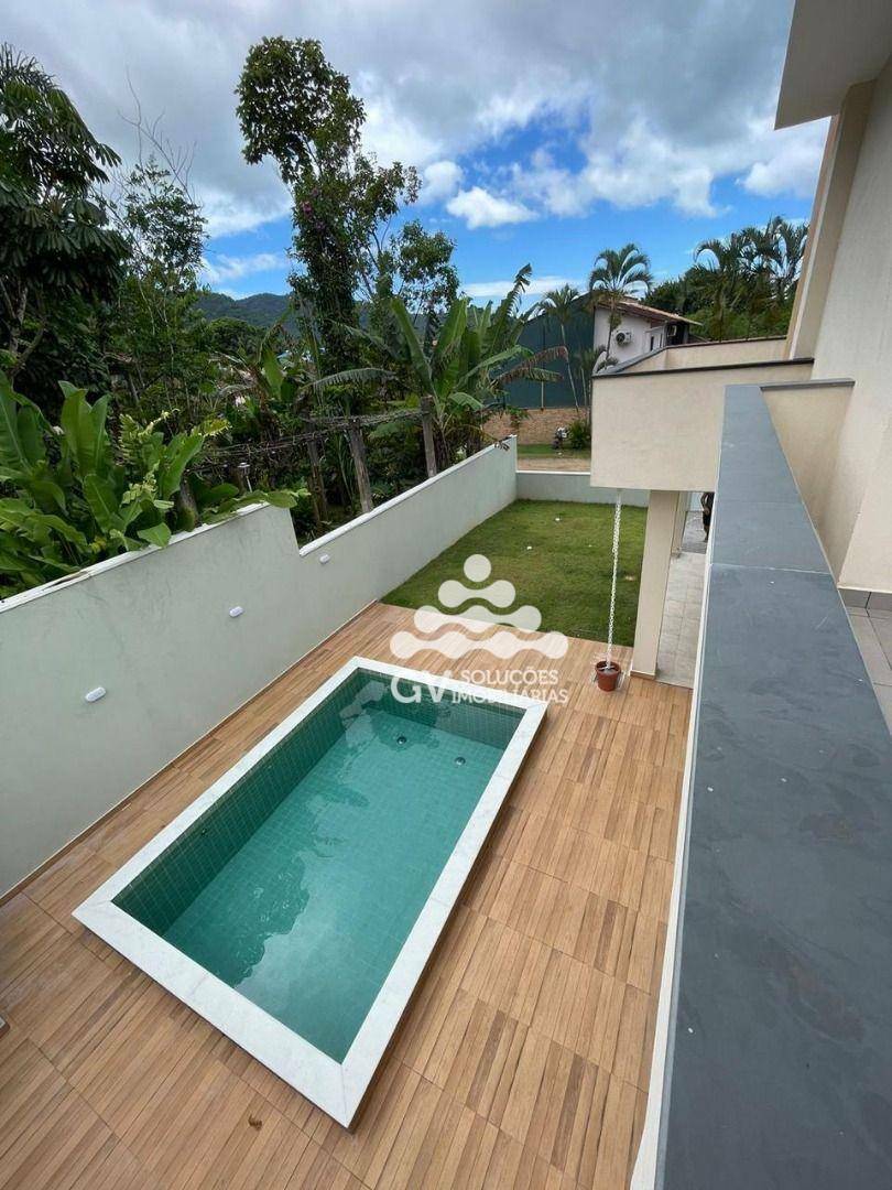 Casa de Condomínio à venda com 3 quartos, 160m² - Foto 2