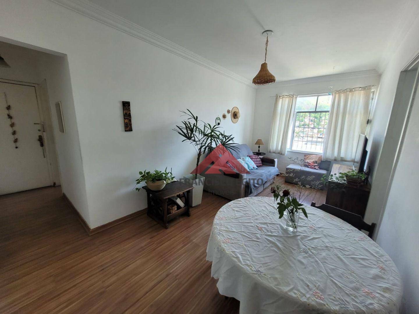 Apartamento à venda com 2 quartos, 62m² - Foto 3