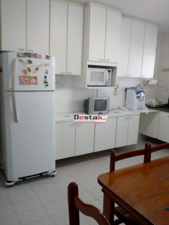 Apartamento à venda com 2 quartos, 70m² - Foto 9