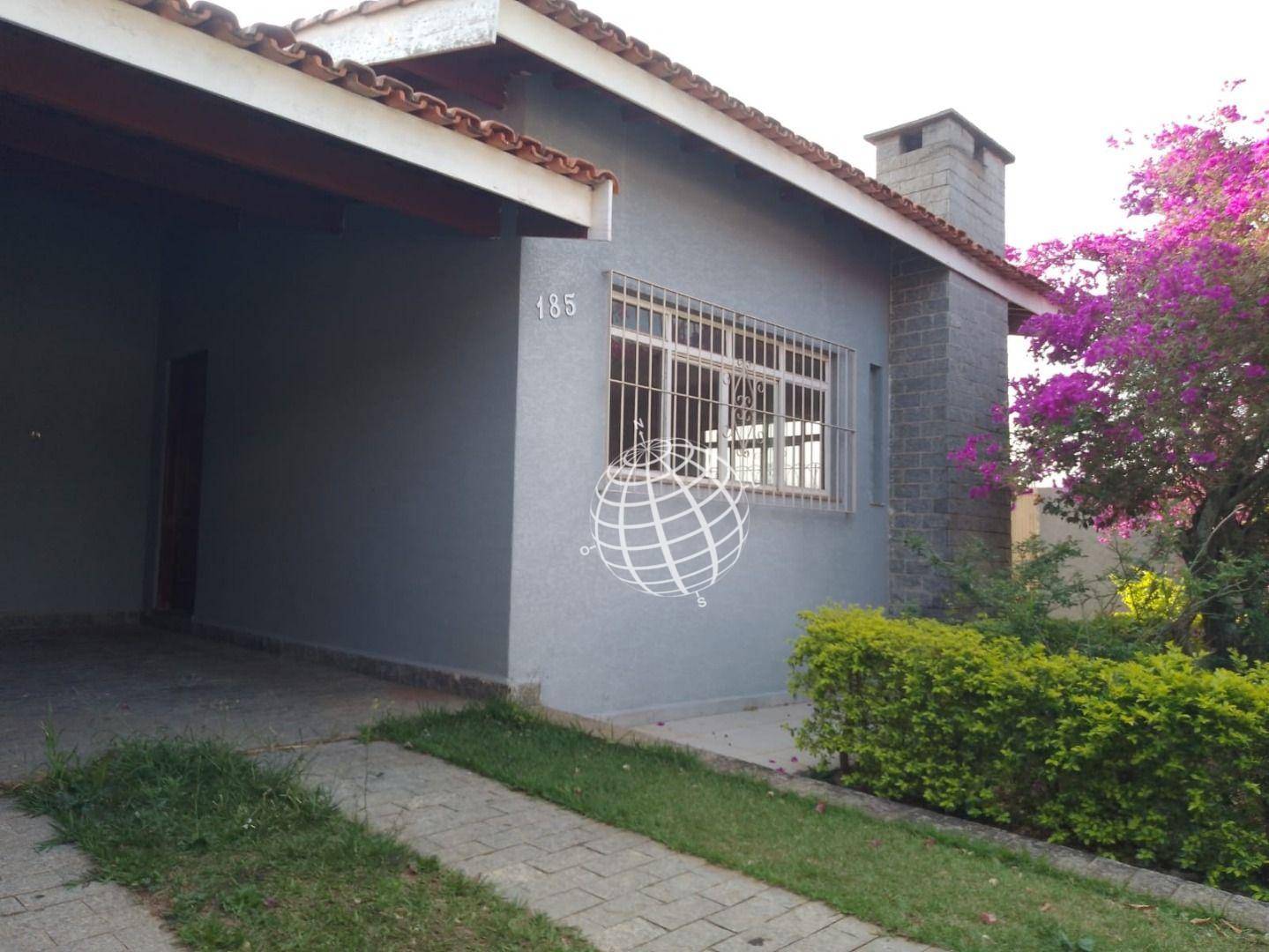 Casa à venda com 4 quartos, 206m² - Foto 1