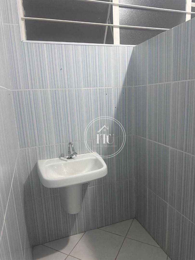 Casa para alugar com 6 quartos, 224m² - Foto 5