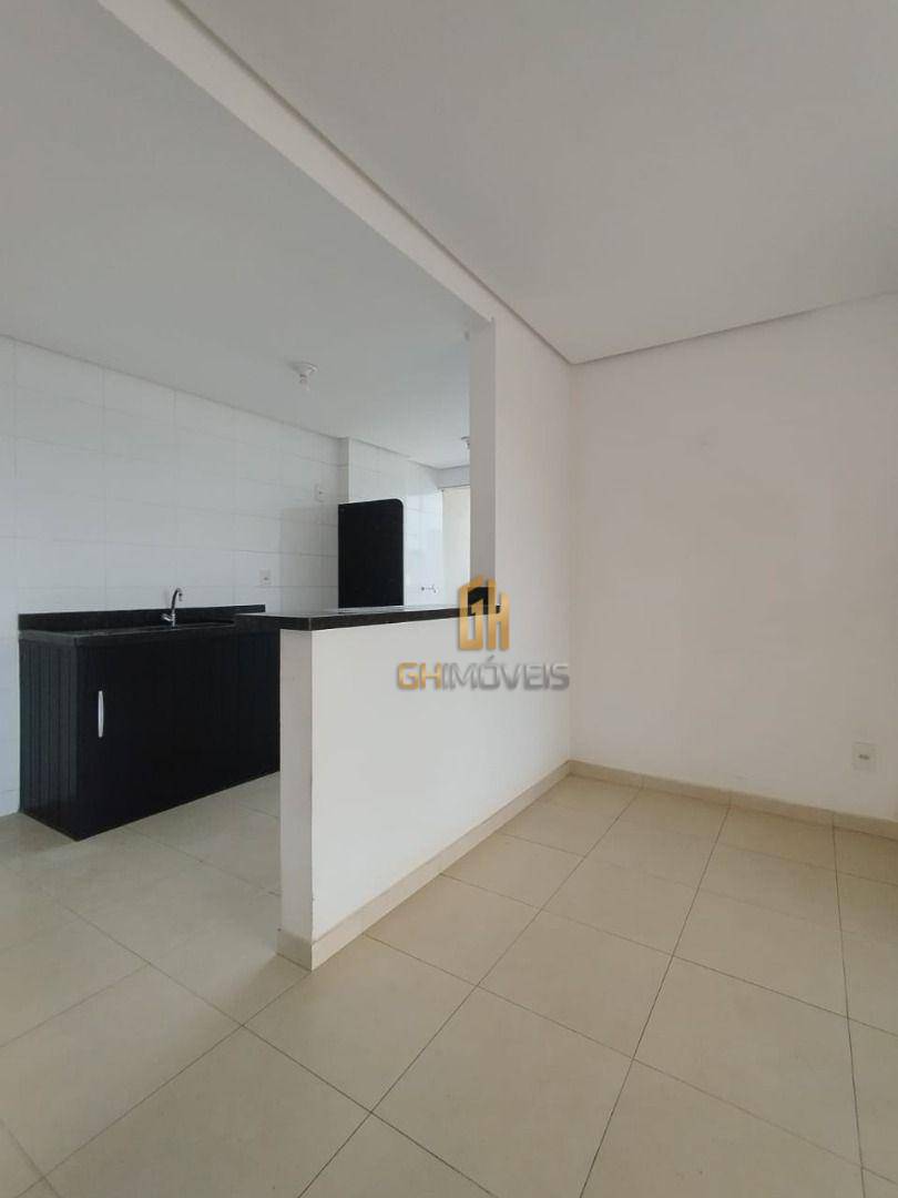 Apartamento à venda com 2 quartos, 68m² - Foto 2