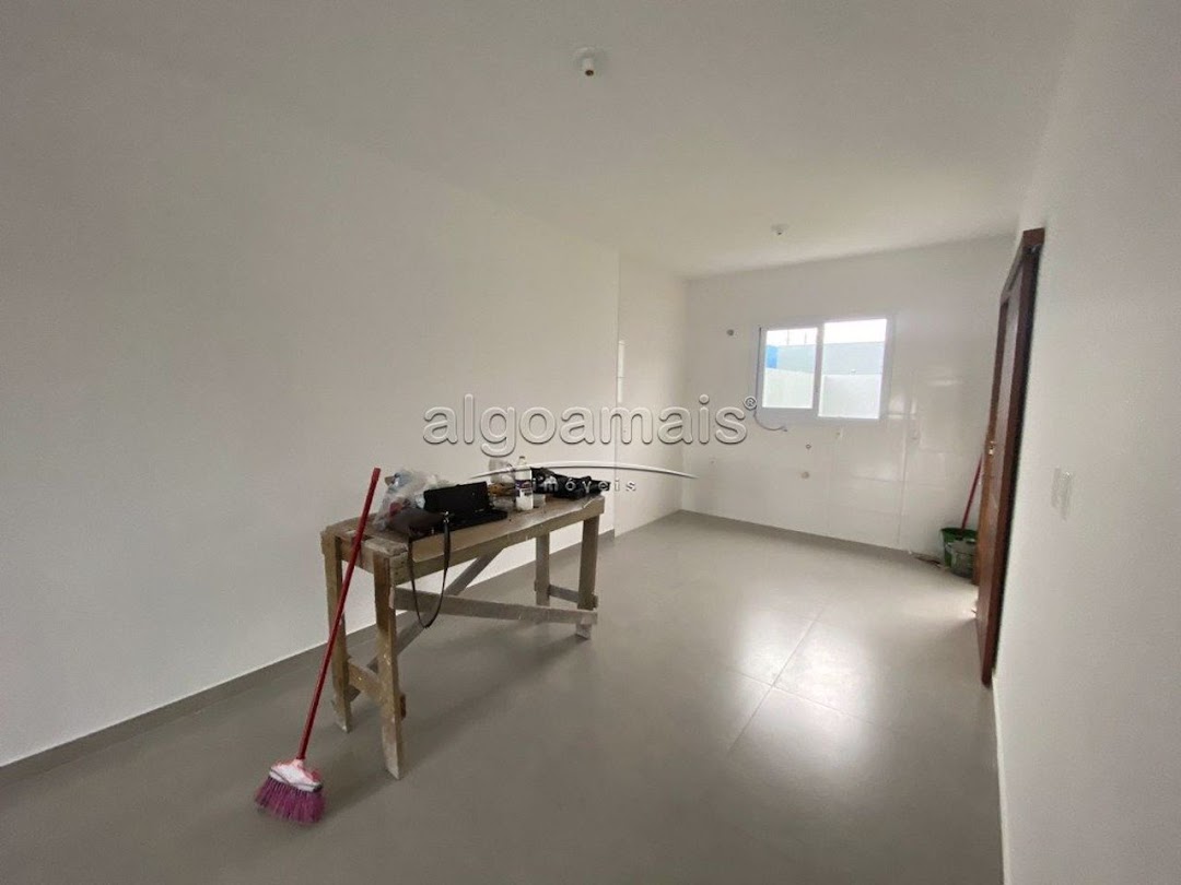 Casa à venda com 2 quartos, 55m² - Foto 13