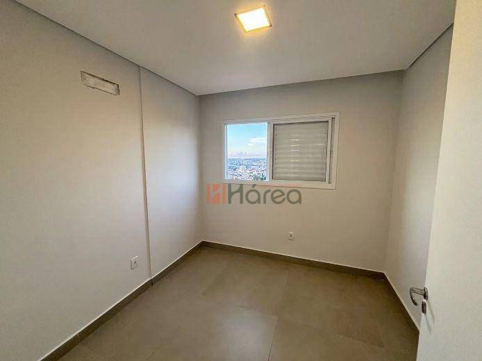 Apartamento à venda com 2 quartos, 70m² - Foto 15
