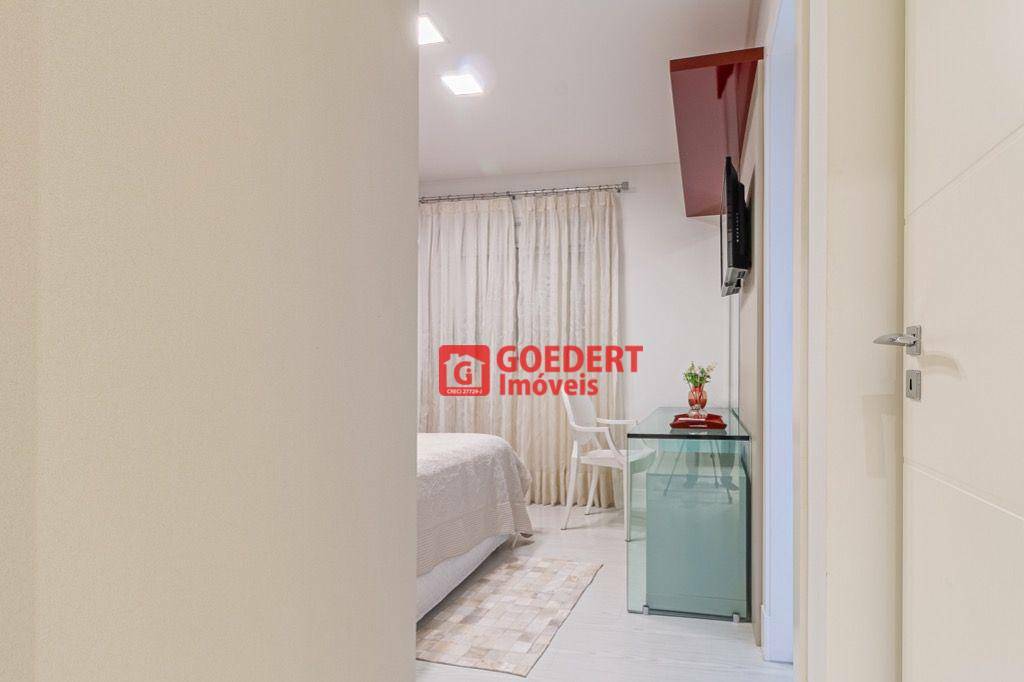 Apartamento à venda com 3 quartos, 128m² - Foto 34