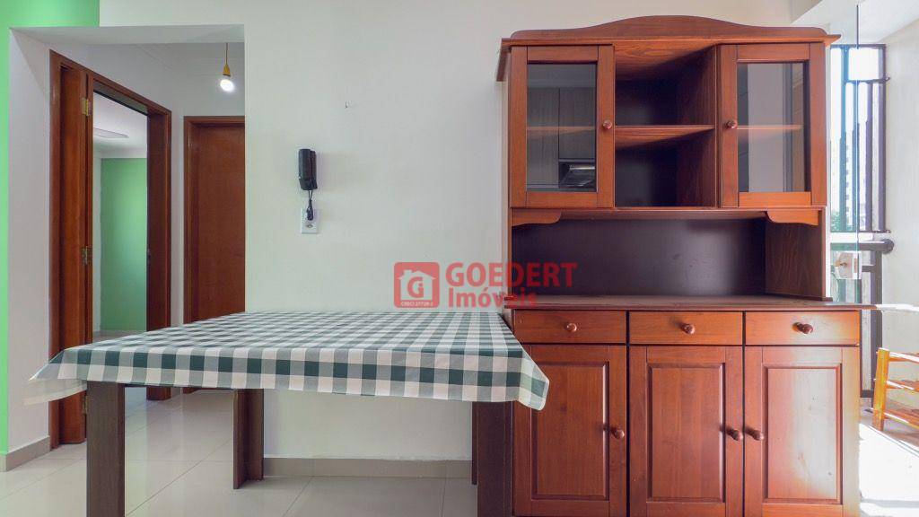 Apartamento para alugar com 2 quartos, 50m² - Foto 11
