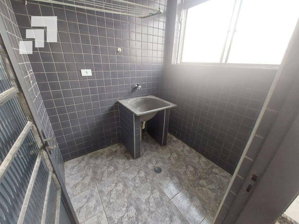 Casa para alugar com 1 quarto, 40m² - Foto 12