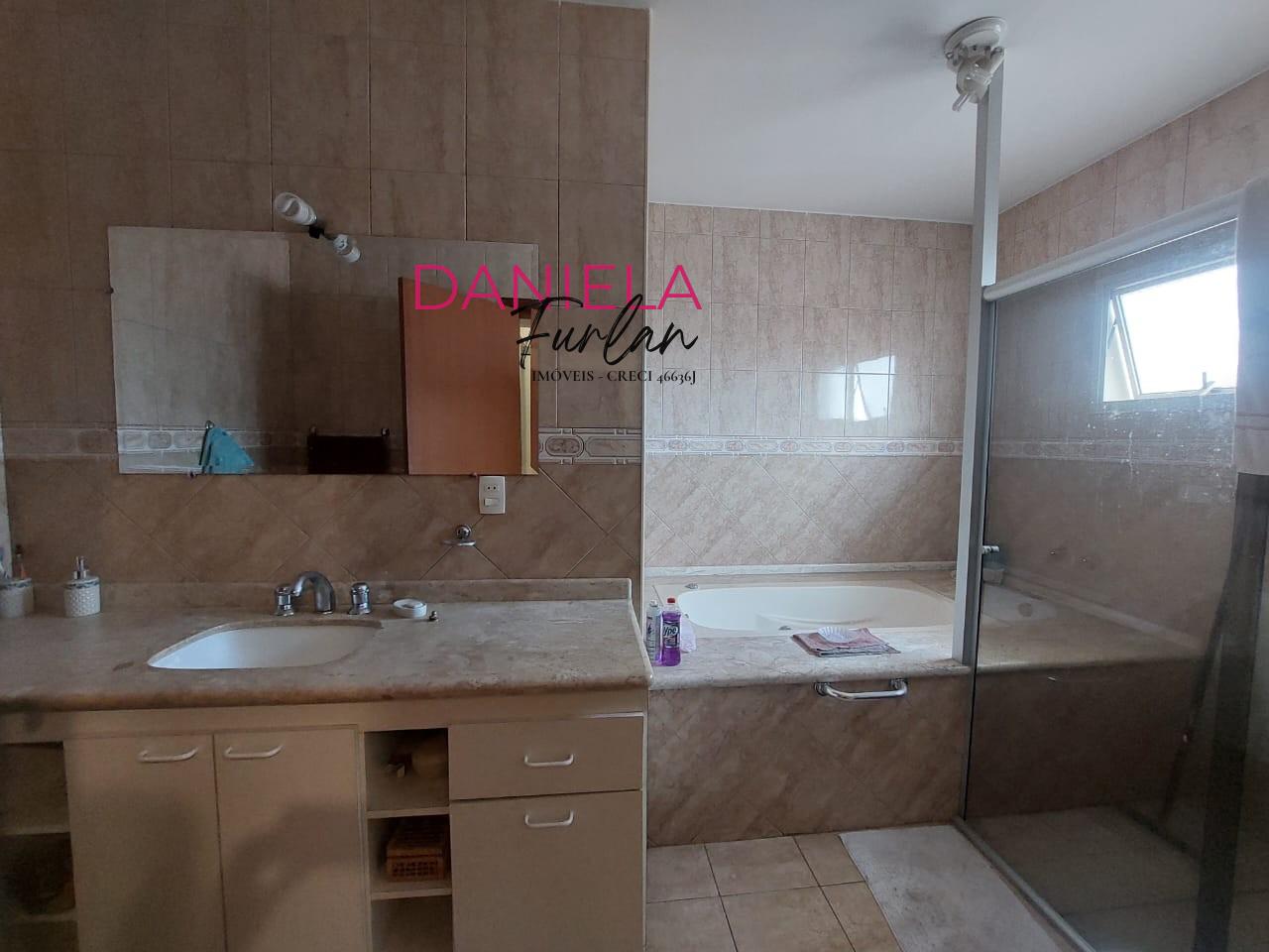 Casa de Condomínio à venda com 3 quartos, 373m² - Foto 27