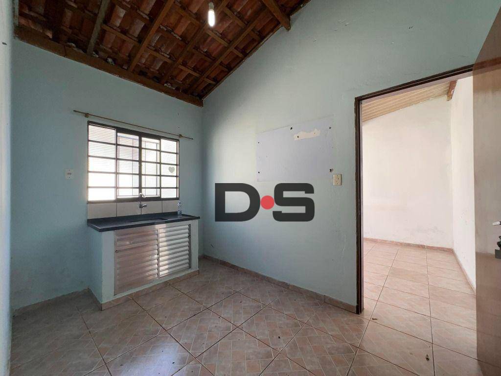 Casa à venda com 4 quartos, 164m² - Foto 16