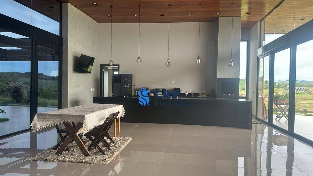 Casa de Condomínio para alugar com 4 quartos, 238m² - Foto 8