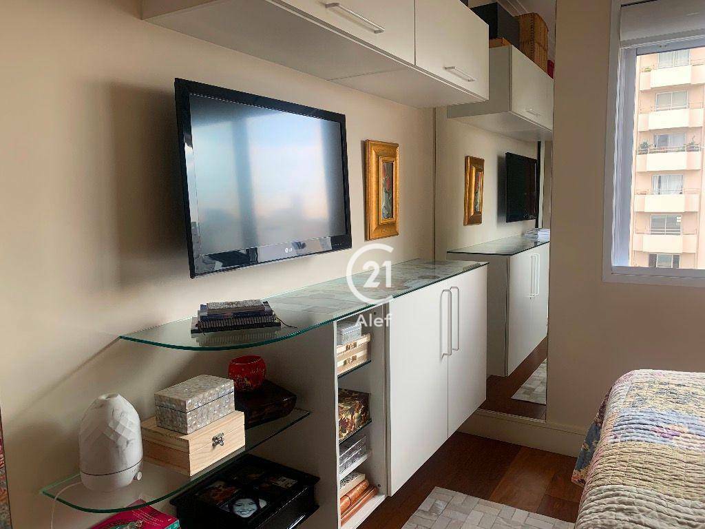 Apartamento para alugar com 2 quartos, 81m² - Foto 11