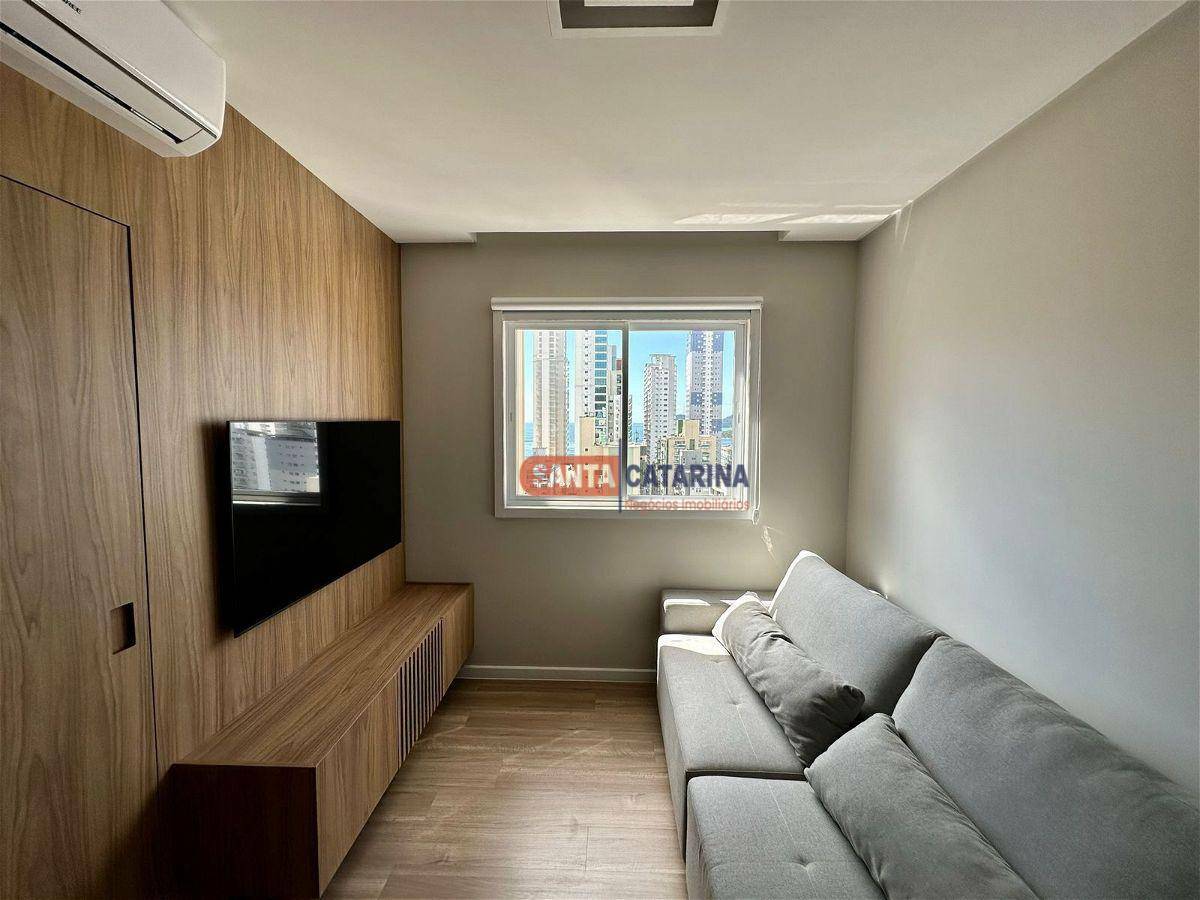 Apartamento à venda com 4 quartos, 240m² - Foto 6