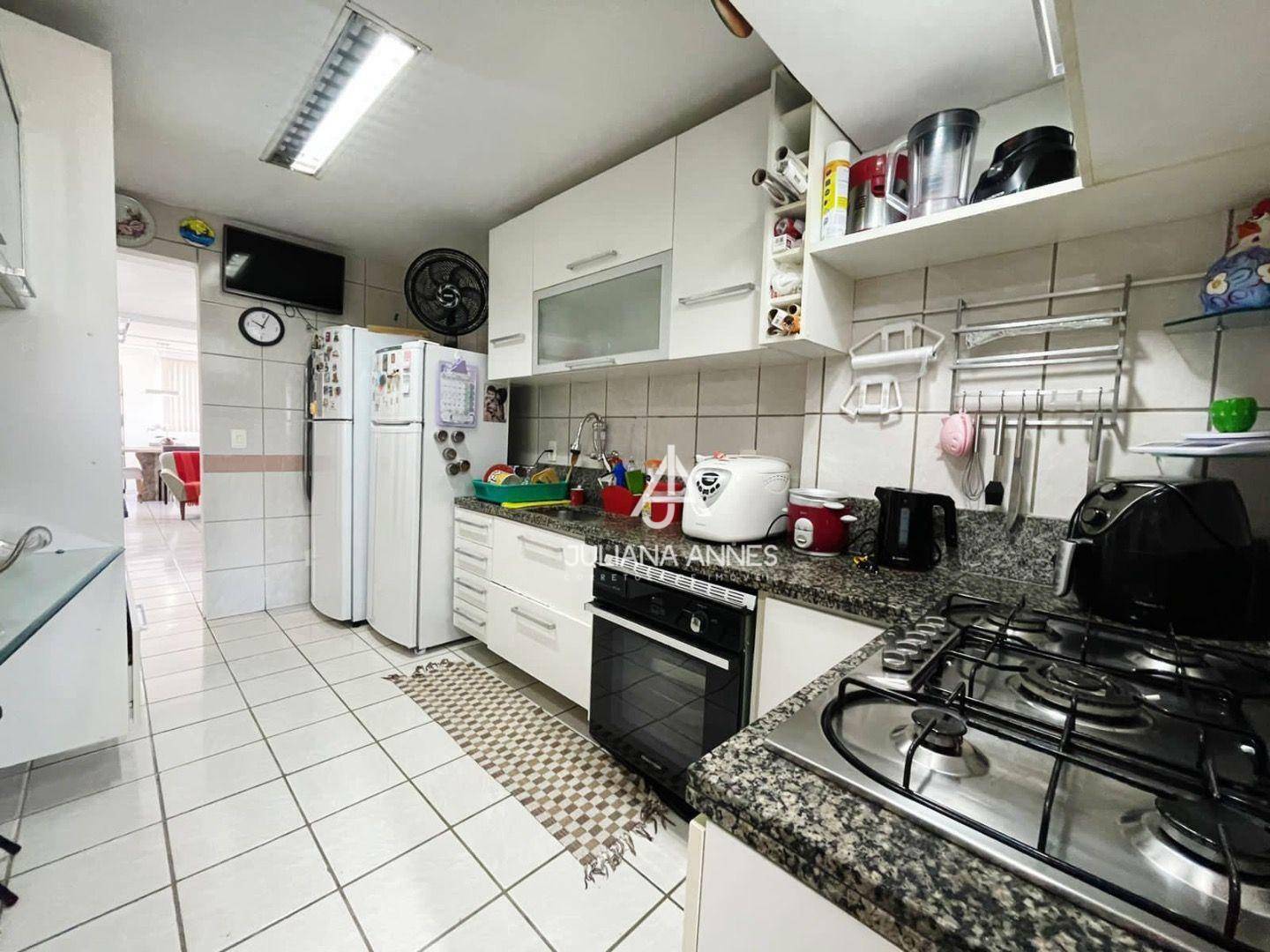 Apartamento à venda com 3 quartos, 130m² - Foto 18