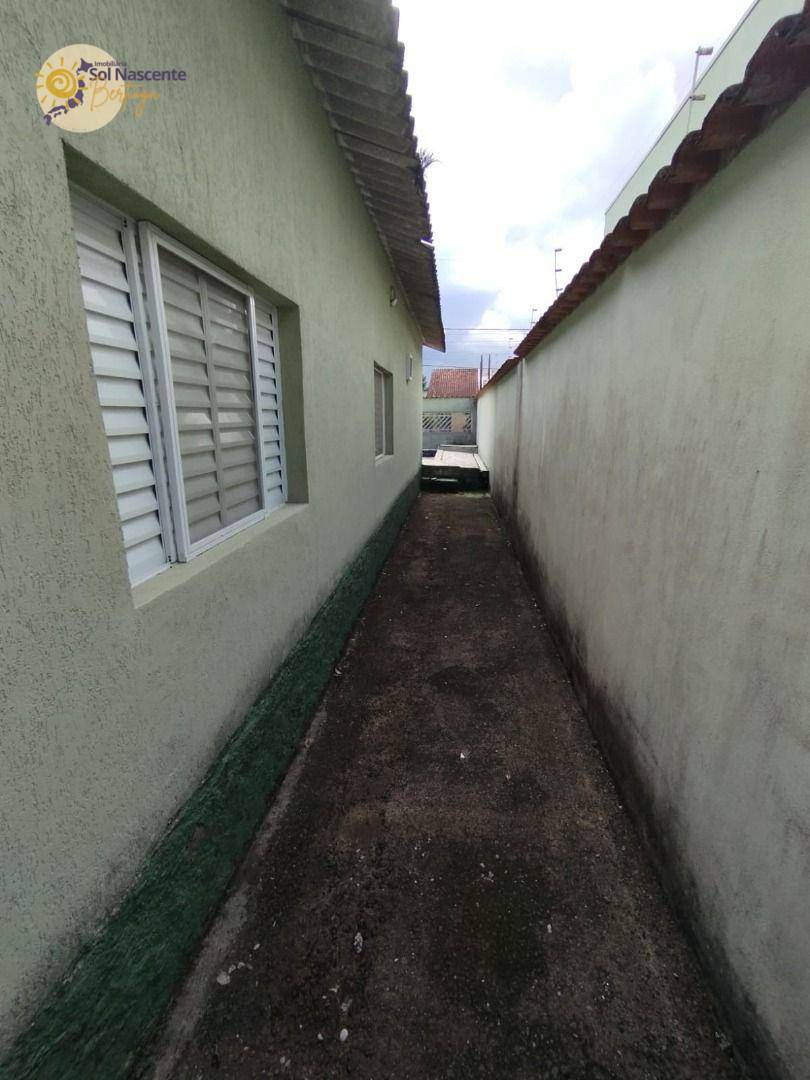 Casa à venda com 2 quartos, 163m² - Foto 3