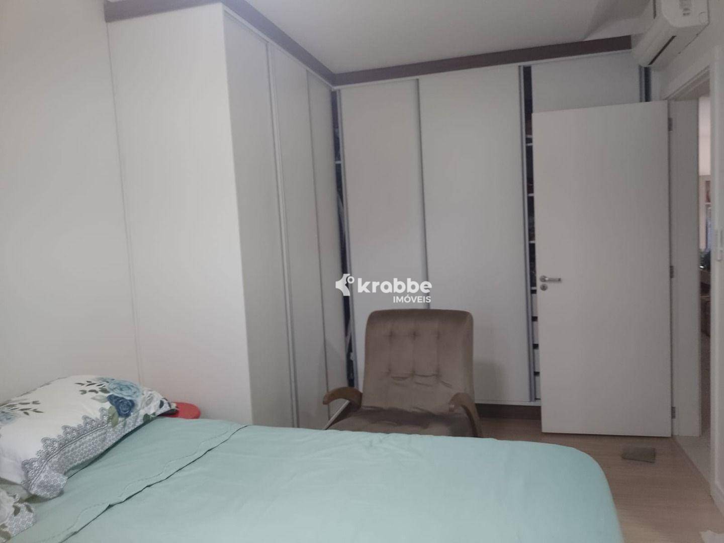 Apartamento à venda com 3 quartos, 97m² - Foto 7