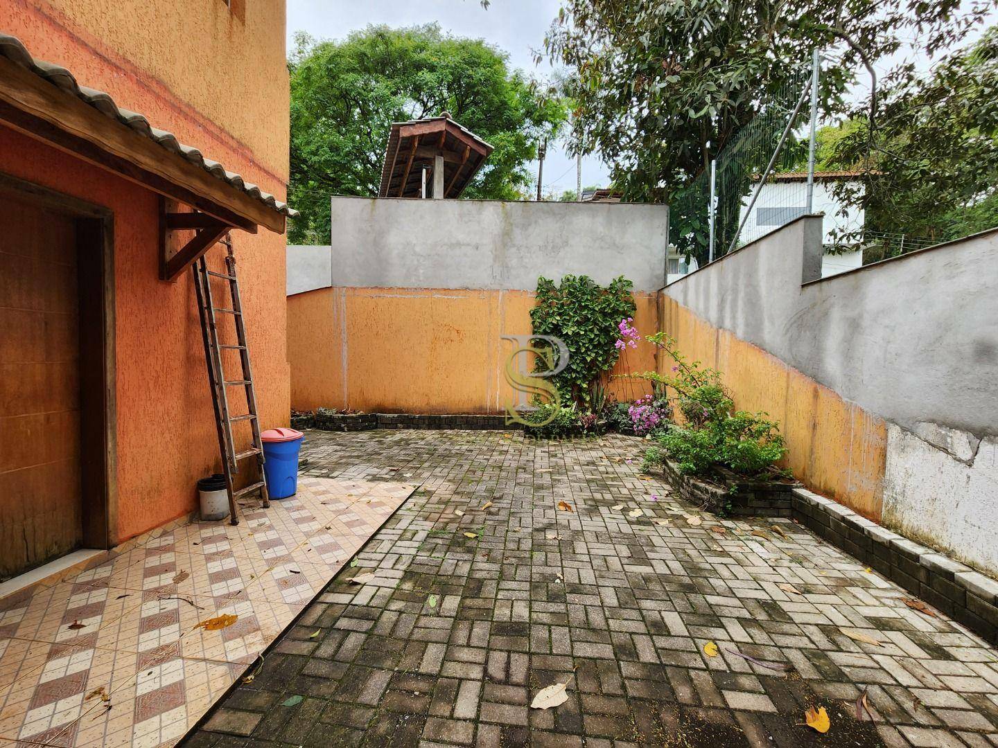 Casa de Condomínio à venda com 4 quartos, 320m² - Foto 5