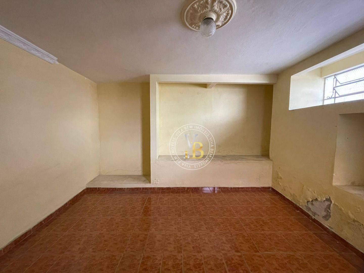 Casa à venda com 4 quartos, 240m² - Foto 14