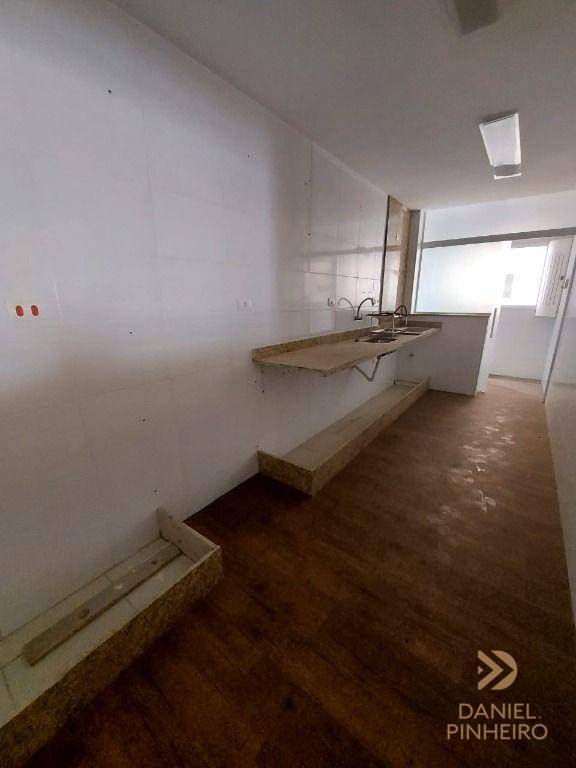 Apartamento à venda com 3 quartos, 101m² - Foto 16