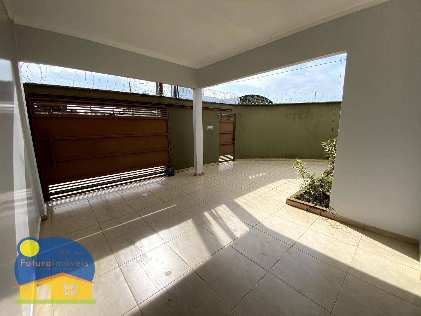 Casa à venda e aluguel com 3 quartos, 113m² - Foto 10