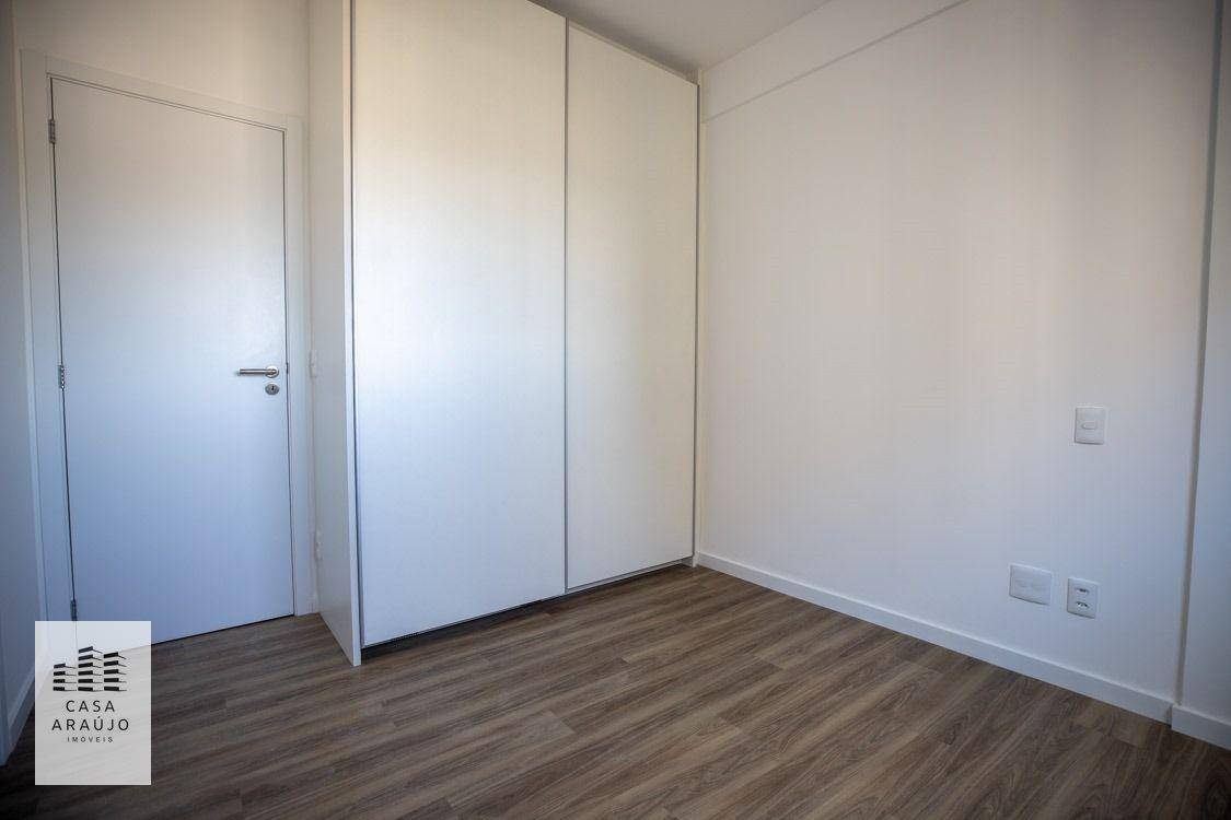 Apartamento à venda com 4 quartos, 130m² - Foto 17