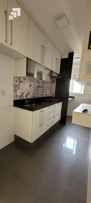 Apartamento à venda com 3 quartos, 62m² - Foto 3