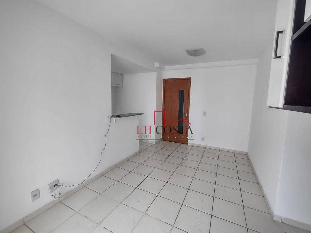 Apartamento à venda com 2 quartos, 69m² - Foto 9